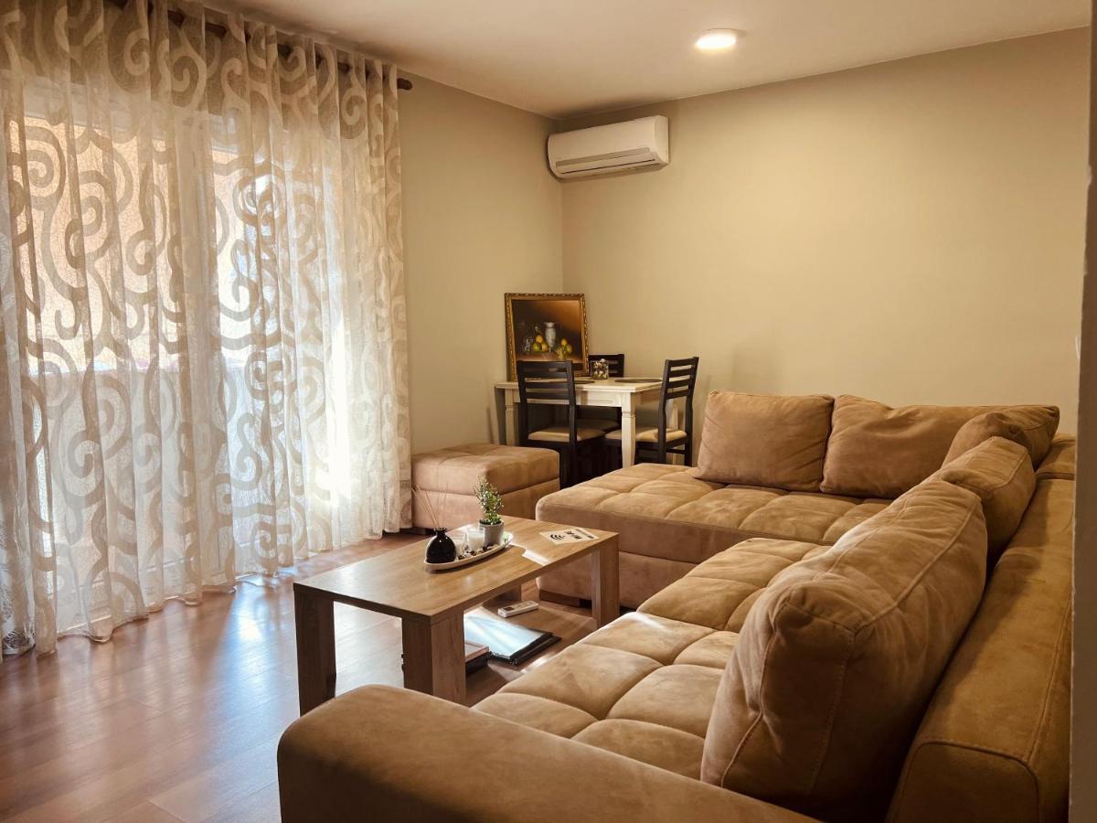 Casa Mia - Modern Apartment Near The City Center Тирана Экстерьер фото